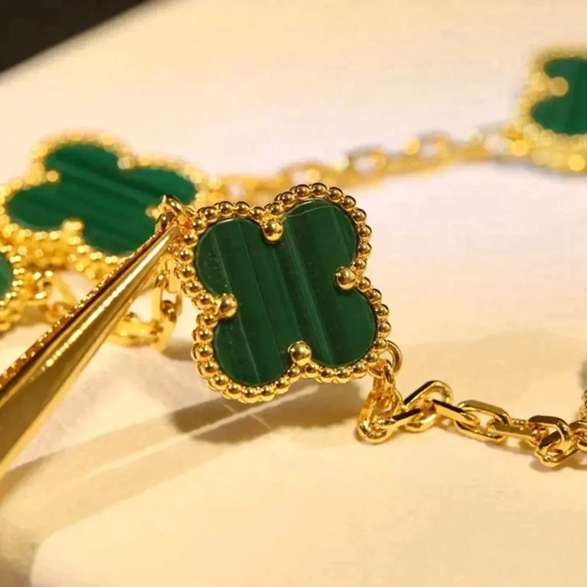 [Renovia Jewelry] CLOVER 5 MOTIF MALACHITE BRACELET COLLECTION
