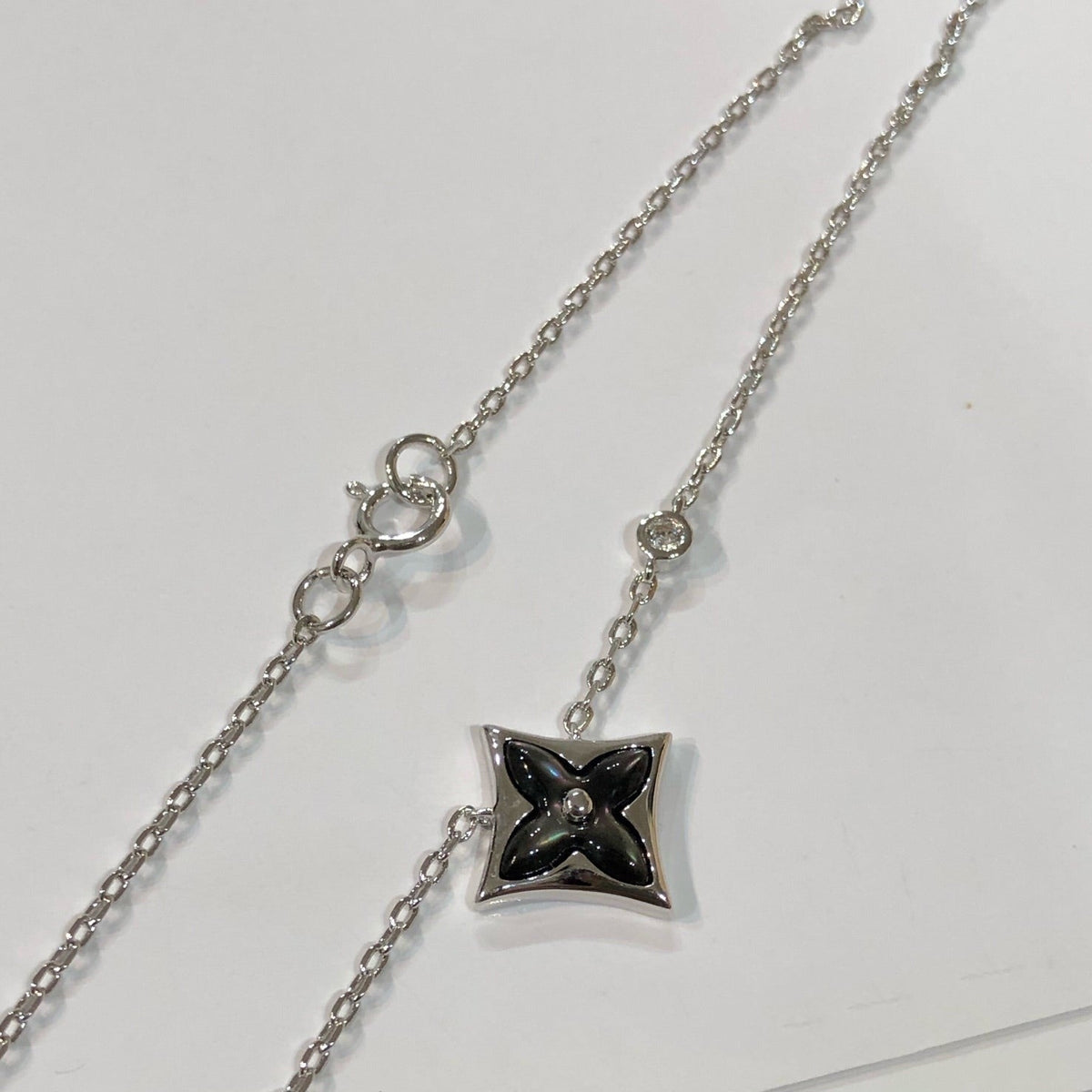 [Renovia Jewelry]STAR BLACK MOP NECKLACE