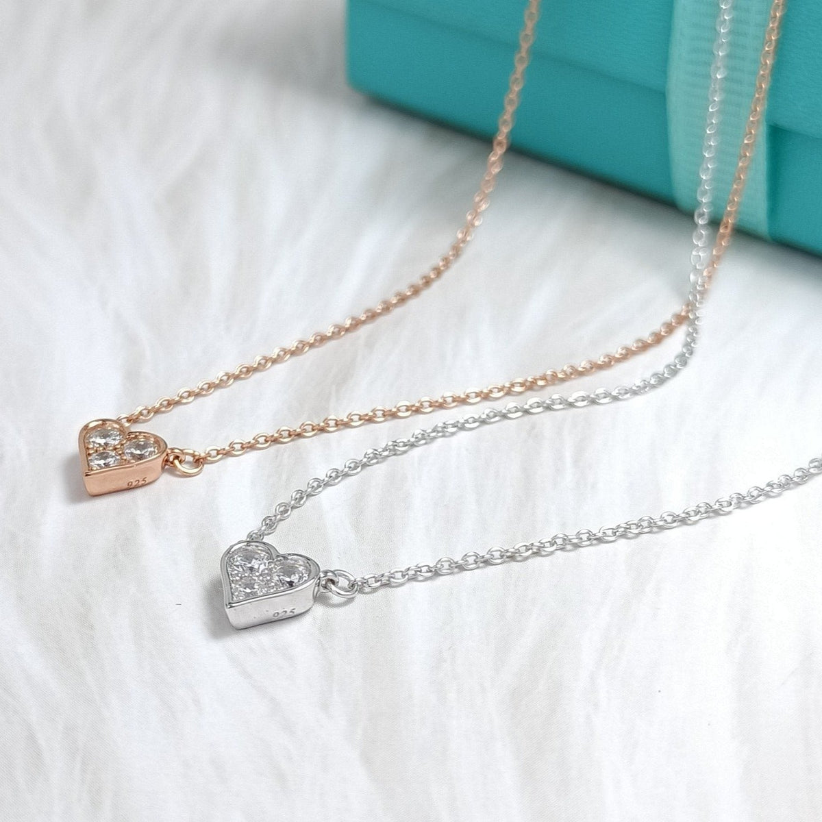 [Renovia Jewelry]HEART 3 DIAMONDS PEDANT NECKLACE