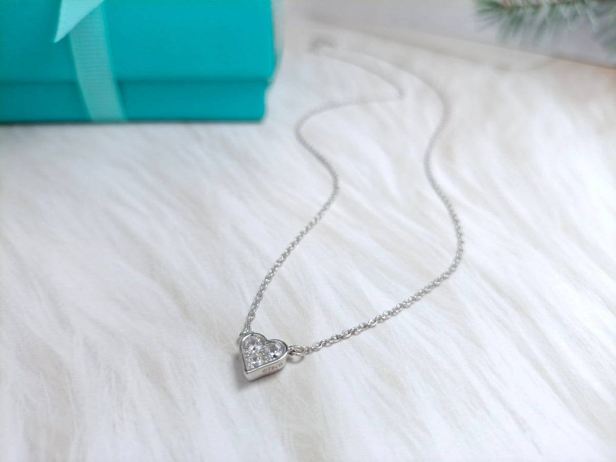 [Renovia Jewelry]HEART 3 DIAMONDS PEDANT NECKLACE