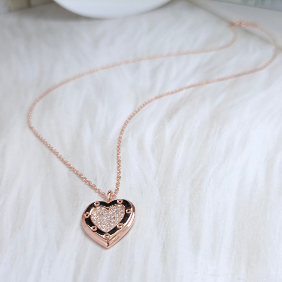 [Renovia Jewelry]HEART DIAMONDS PEDANT NECKLACE