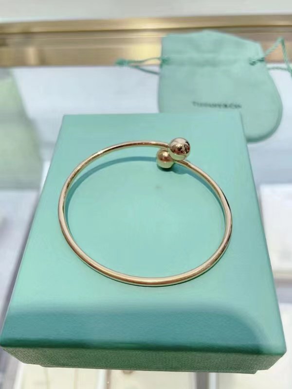 [Renovia Jewelry]CITY HARDWEAR BALL BYPASS BRACELET