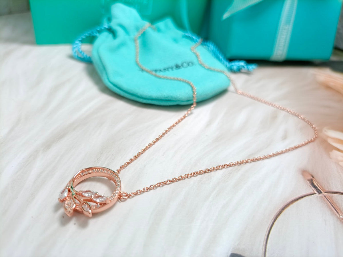 [Renovia Jewelry]DIAMOND VINE CIRCLE PENDANT PLATINUM NECKLACE