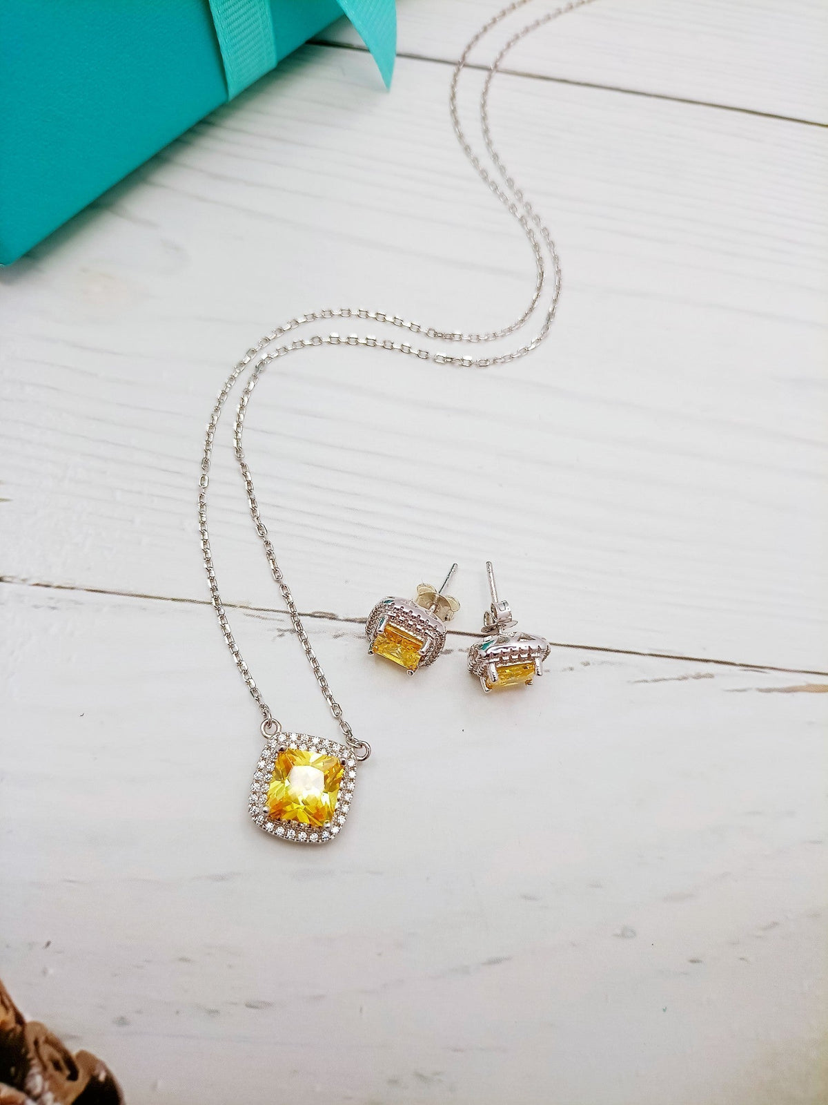 [Renovia Jewelry]SPARKLERS CITRINE GEMSTONE PENDANT NECKLACE STERLING SILVER