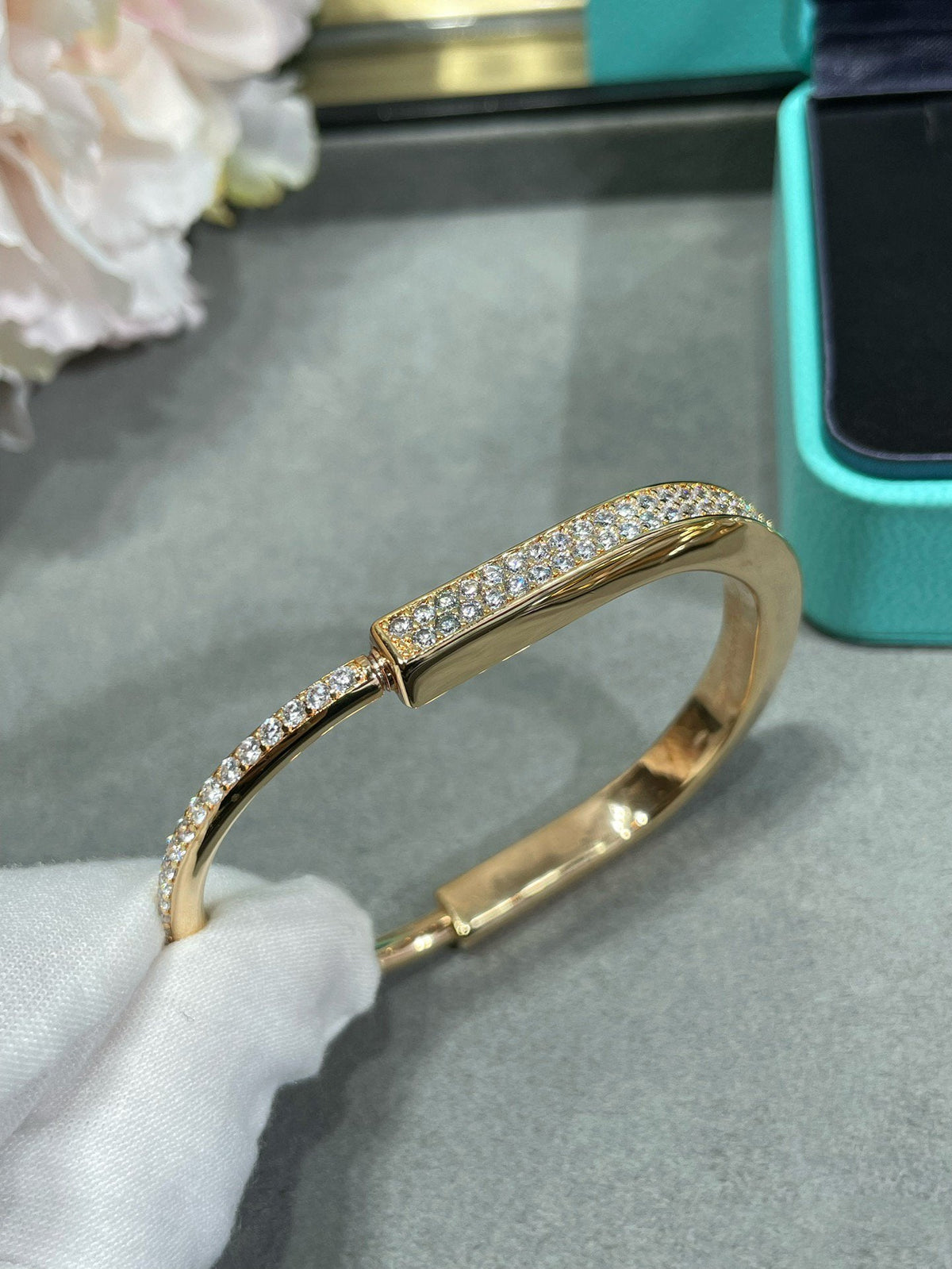 [Renovia Jewelry]LOCK BRACELET DIAMOND PAVED