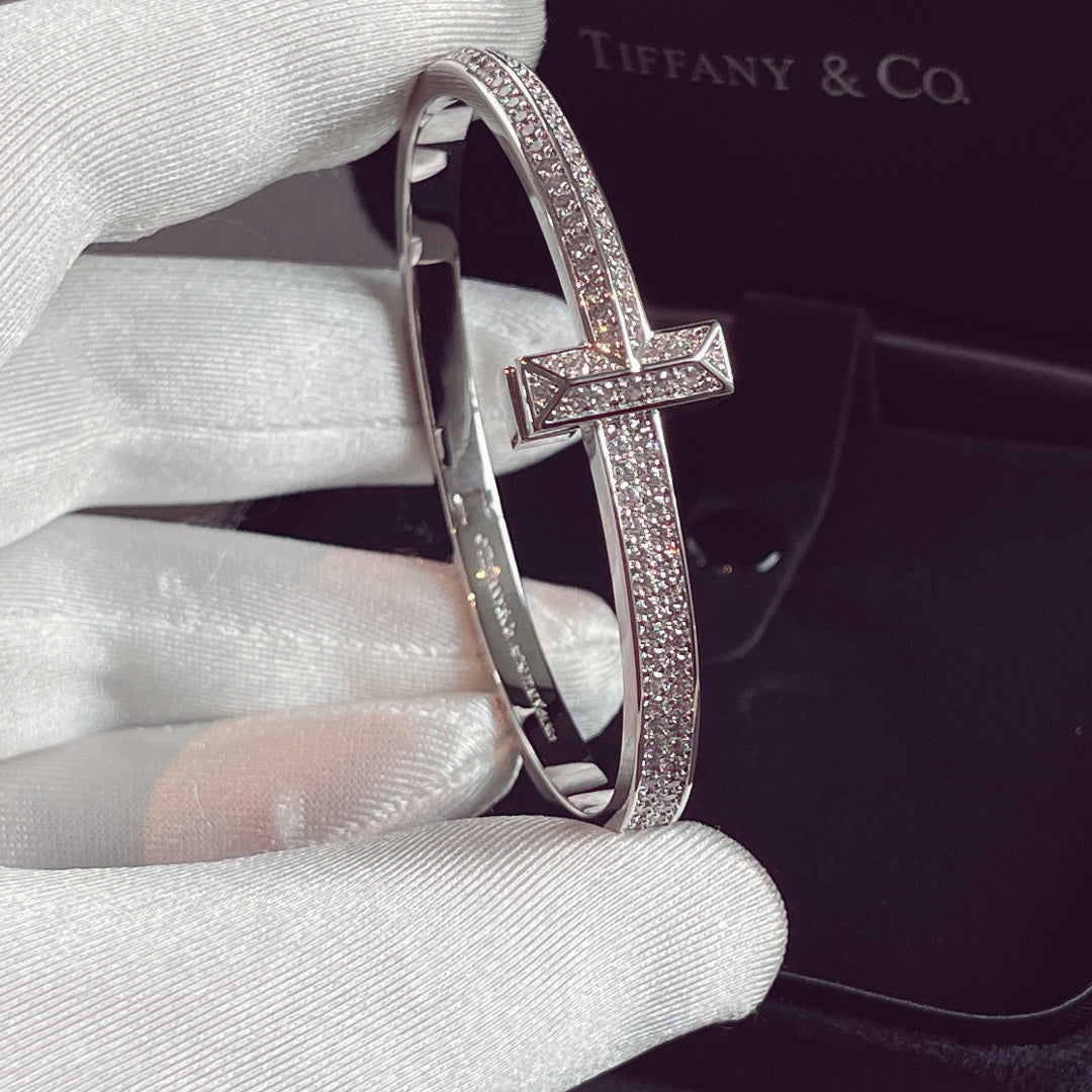[Renovia Jewelry]T1 WIDE HINGED BANGLE DIAMOND PAVED BRACELET