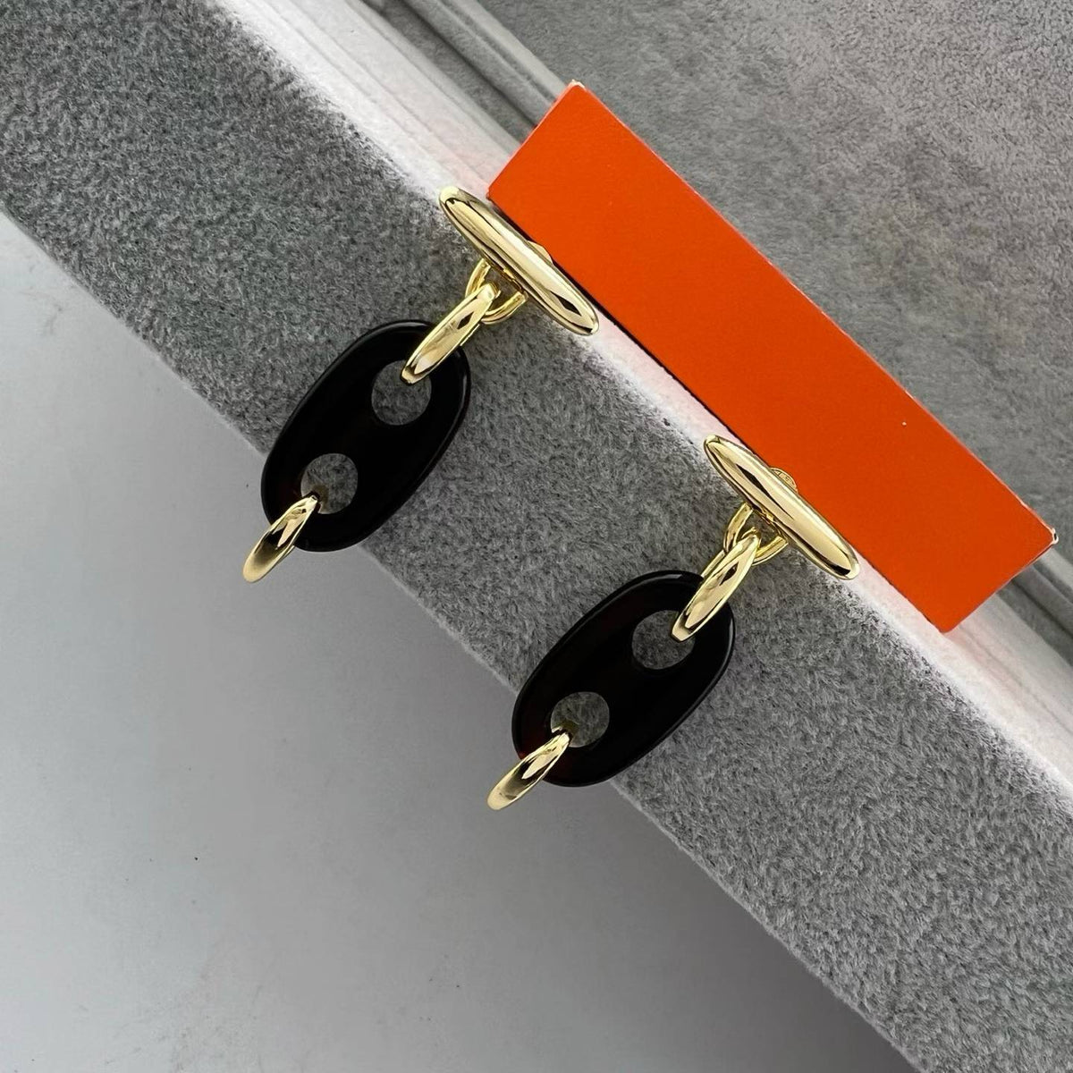 [Renovia Jewelry]BROWN PIG NOSE EARRINGS