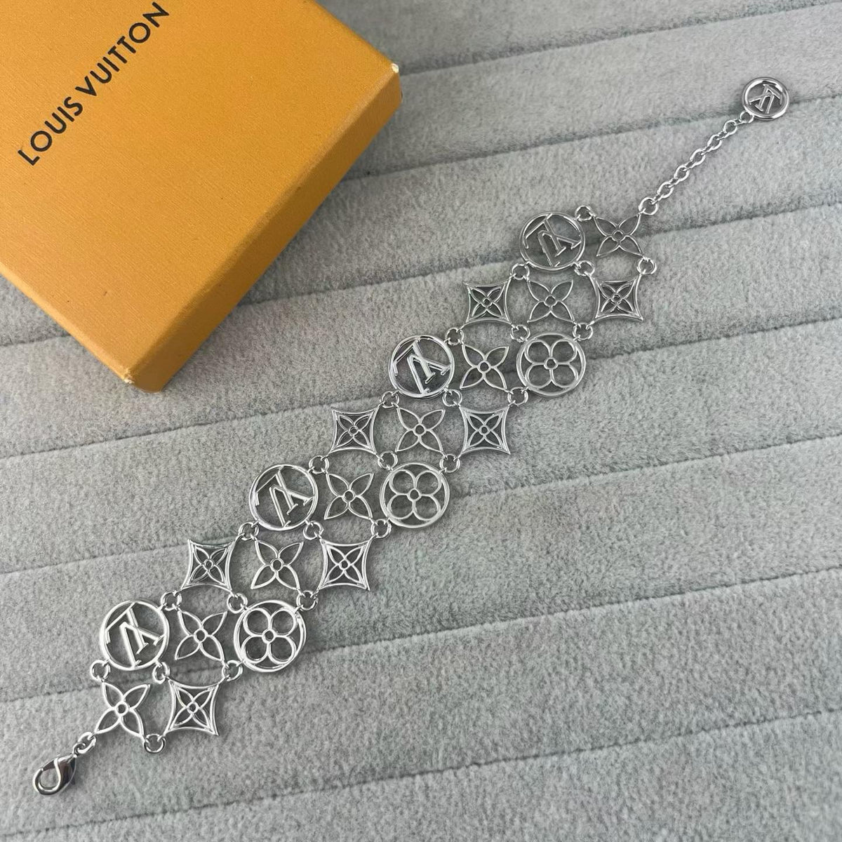 [Renovia Jewelry]LETTER COMBINATION BRACELET
