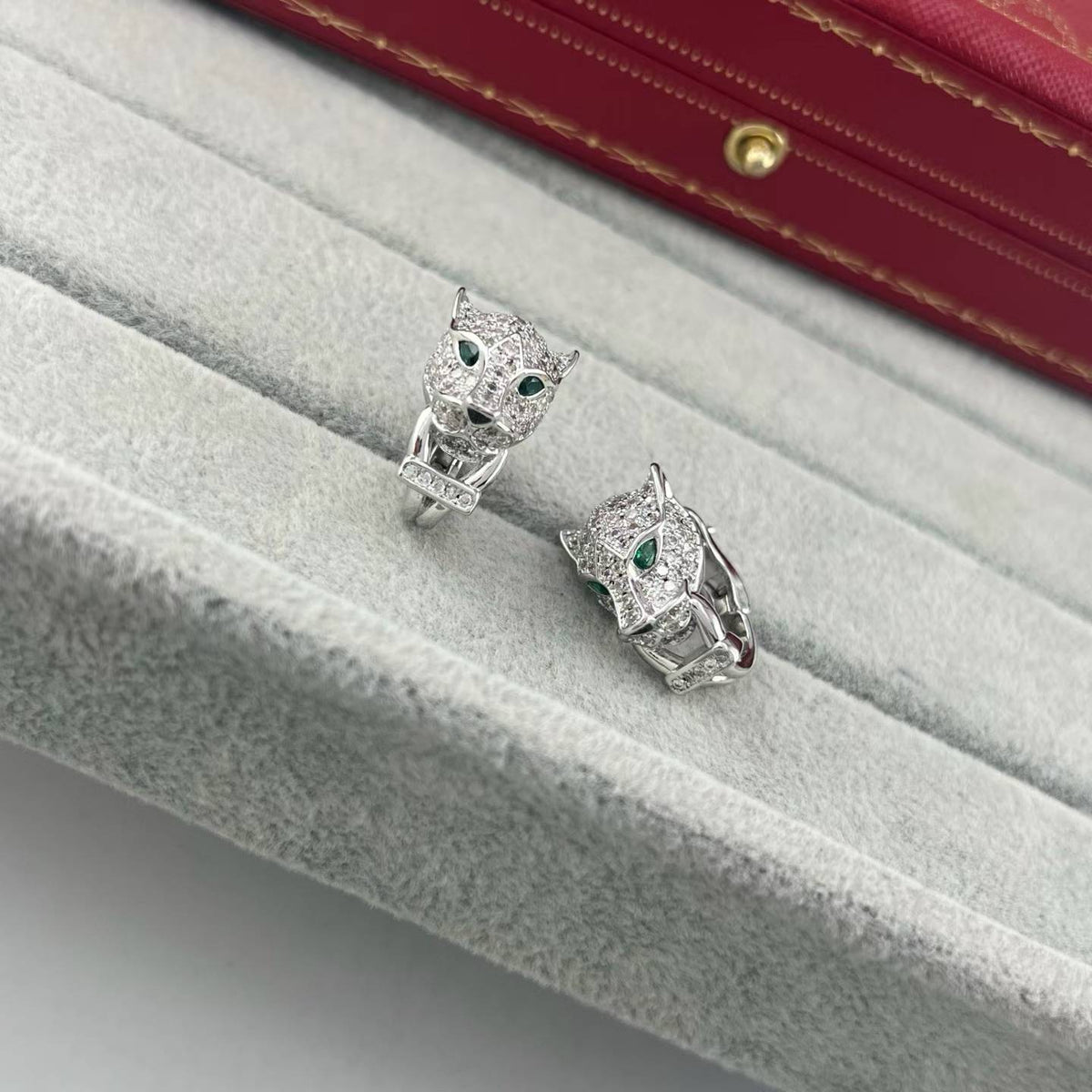 [Renovia Jewelry]FULL PAVE LEOPARD HEAD EAR CUFFS