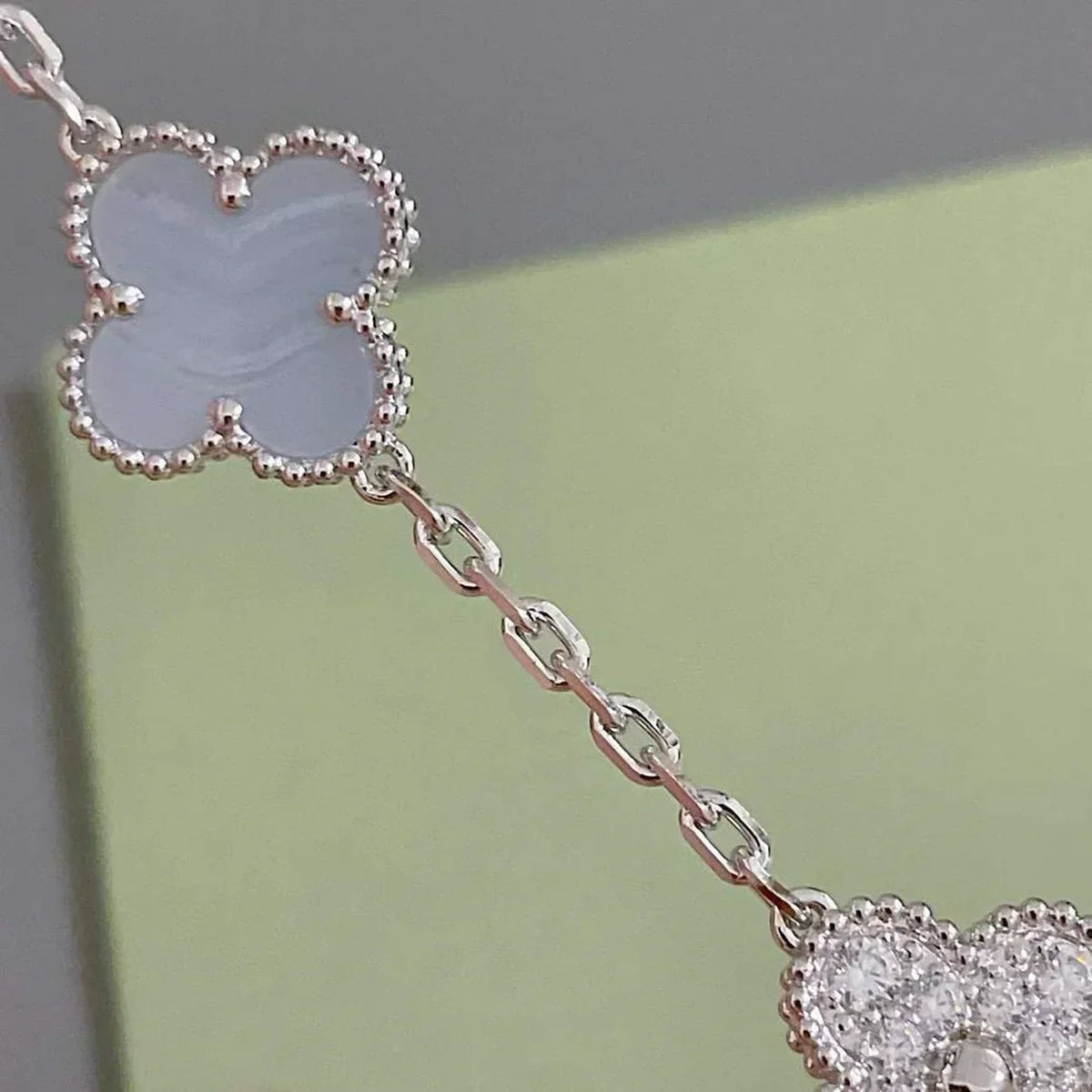 [Renovia Jewelry] CLOVER 5 MOTIF PURPLE CHALCEDONY BRACELET COLLECTION