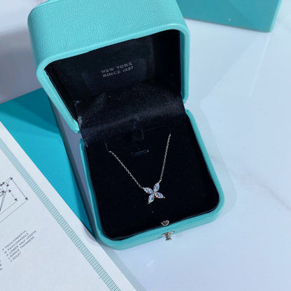[Renovia Jewelry]PLATINUM AND DIAMOND VICTORIA PENDANT NECKLACE