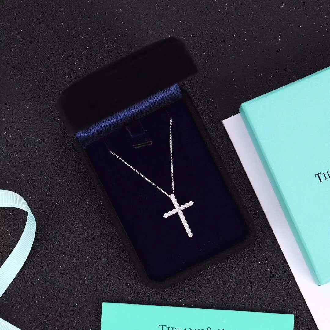 [Renovia Jewelry]MOISSANITE STONE CROSS PENDANT NECKLACE SIMULATED DIAMOND CROSS CHOKER