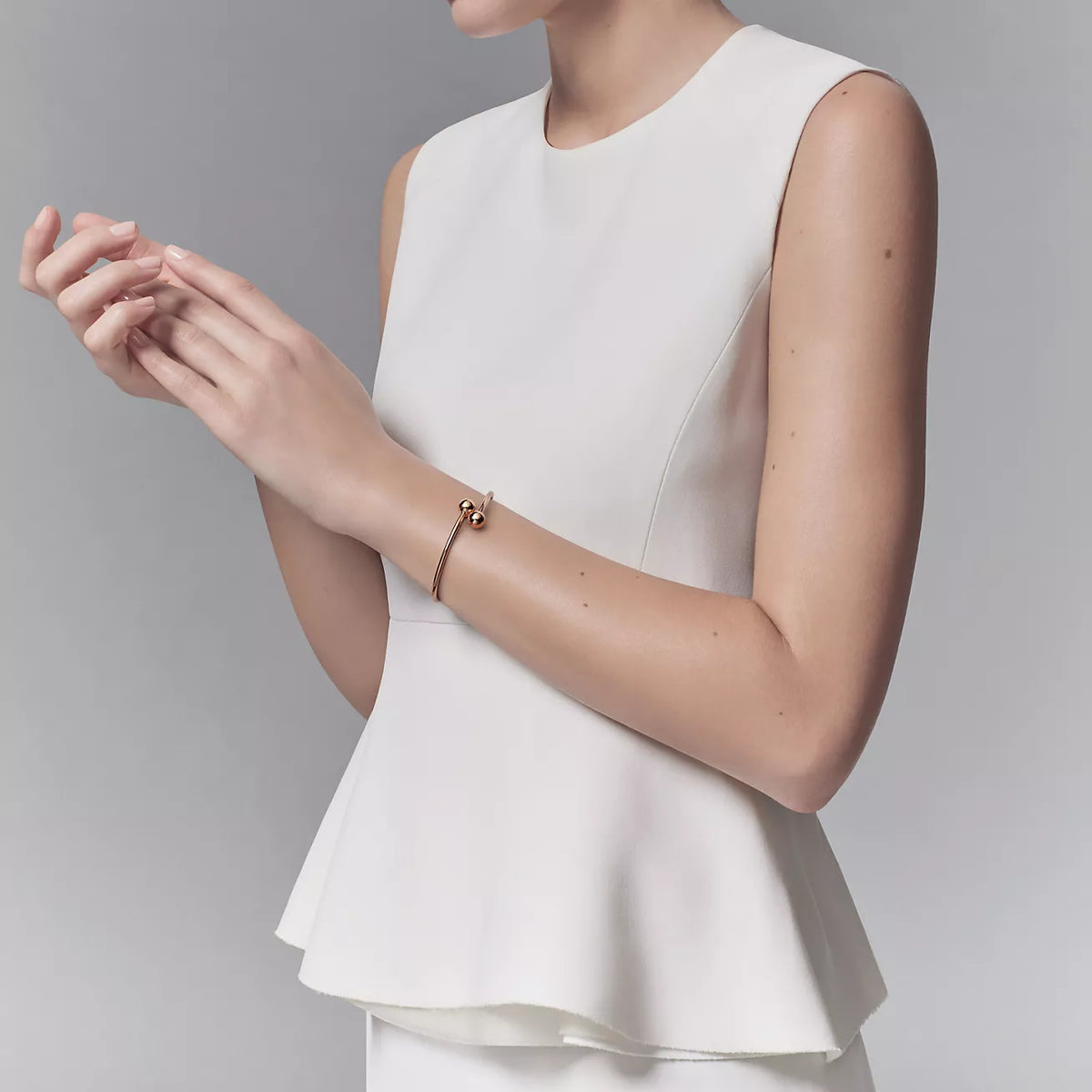 [Renovia Jewelry]CITY HARDWEAR BALL BYPASS BRACELET