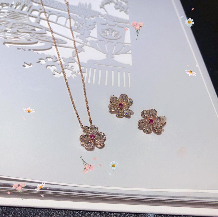 [Renovia Jewelry]FRIVOLE PINK GOLD FLOWER DIAMOND EARRINGS